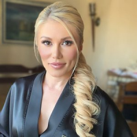Обложка Alena Omargalieva