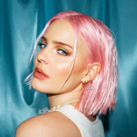 Обложка Anne-Marie