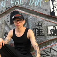 Обложка две тысячи ярдов