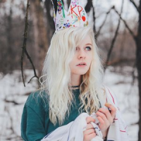 Обложка Holly Henry
