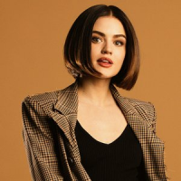 Обложка Lucy Hale