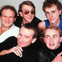 Обложка Men at Work