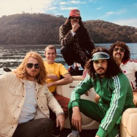 Обложка Sticky Fingers