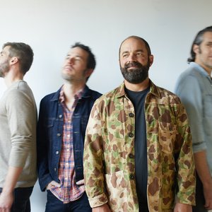 Drew Holcomb and The Neighbors