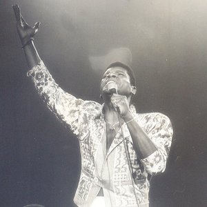 Emílio Santiago