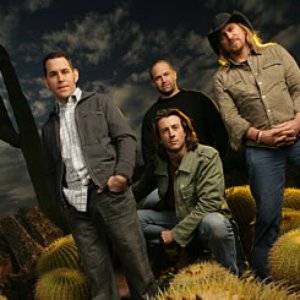 Roger Clyne and the Peacemakers
