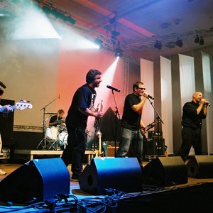Supertones